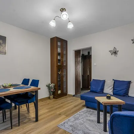 Wola Kolo Blue Apartment *