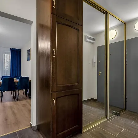 Wola Kolo Blue Apartment Warsaw
